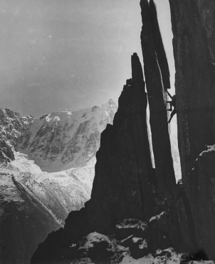 Gaston Rebuffat, un des vainqueurs de l'Himalaya fait de l'alpinisme à Chamonix #2