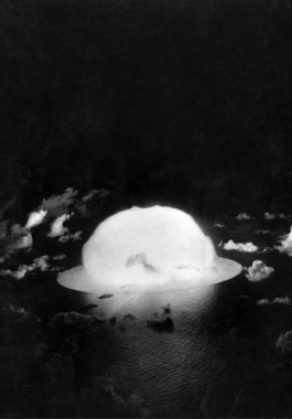 Test de bombe atomique à Eniwetok Atoll, 1952