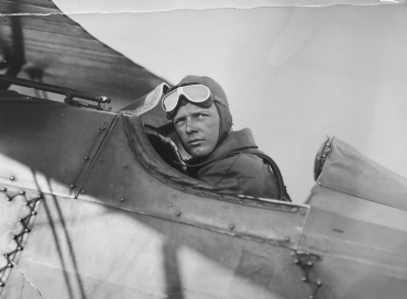 Charles Lindbergh dans son avion, 1927