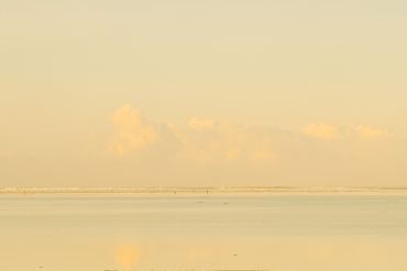 Morning sunrise (20°51'S, 57°46'E)