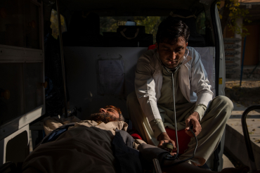 Un infirmier de la clinique Ghani khel, Afghanistan, 2019