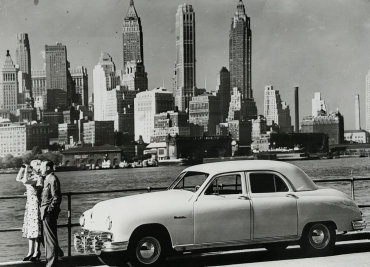 Manhattan Sedan, 1953