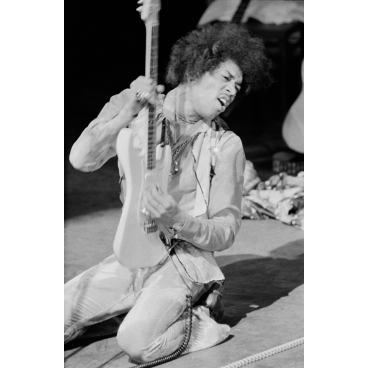 Jimi Hendrix en concert à l'Olympia de Paris le 9 octobre 1967, France