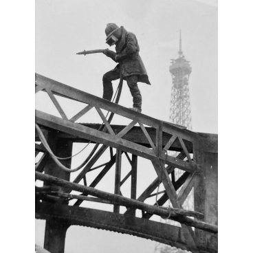 Ouvrier-soudeur de la Tour Eiffel
