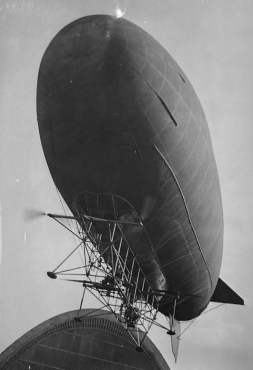 Hélicostat à l'aérodrome d'Orly, 1935