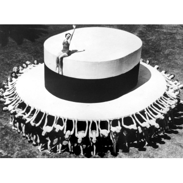 Long Beach fête la saison des chapeaux de paille