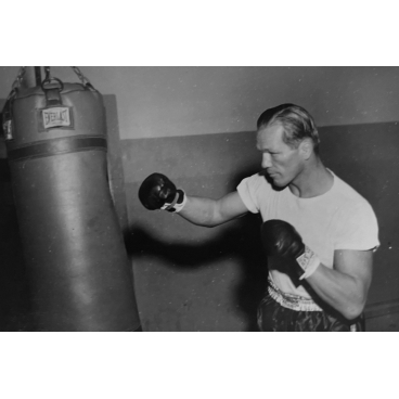 Tony Zale se prépare pour combattre Marcel Cerdan, 1948