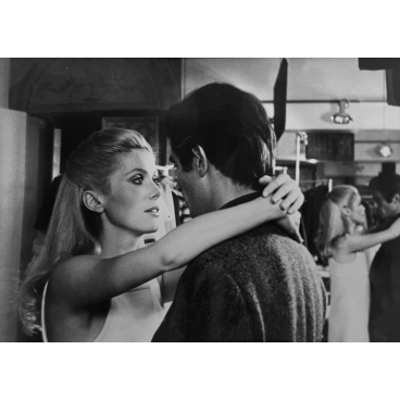 Catherine Deneuve et Sami Frey dans 