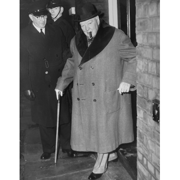 Winston Churchill quitte Londres pour le sud de la France, 1961