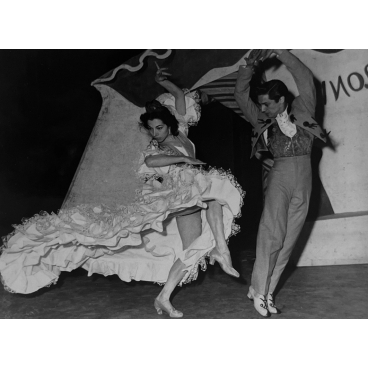 Antonio danse au théâtre de l'Empire (sans Rosario), 1954