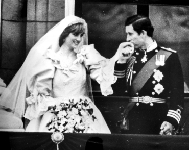 Le baiser du prince Charles et de Lady Diana, 1981