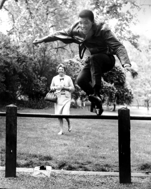 Aucun obstacle ne résiste à Cassius Clay, 1966