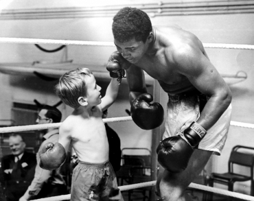 Cassius Clay VS Patrick Power, 6 ans, 1963