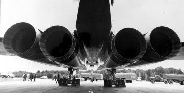 Moteurs du Supersonic TU-144, Moscou, 1975