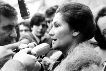 Simone Veil après le conseil des ministres