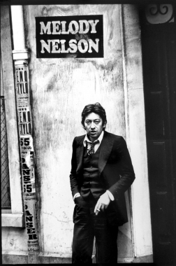 Serge Gainsbourg lors du tournage du clip de Melody Nelson, 1970