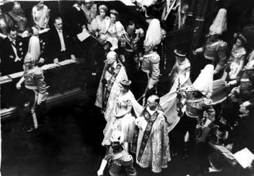 Le cortège du couronnement à Westminster, 1953