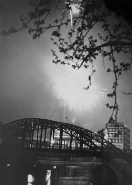 Feu d'artifice et Edith Piaf, 1962