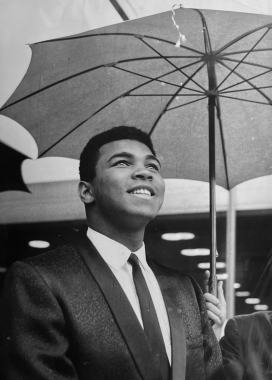 Ali au parapluie, 1966