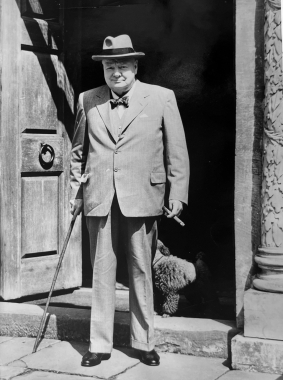 Winston Churchill quitte Chartwell, 1955