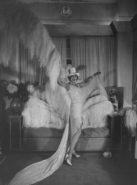 Mistinguett en meneuse de revue